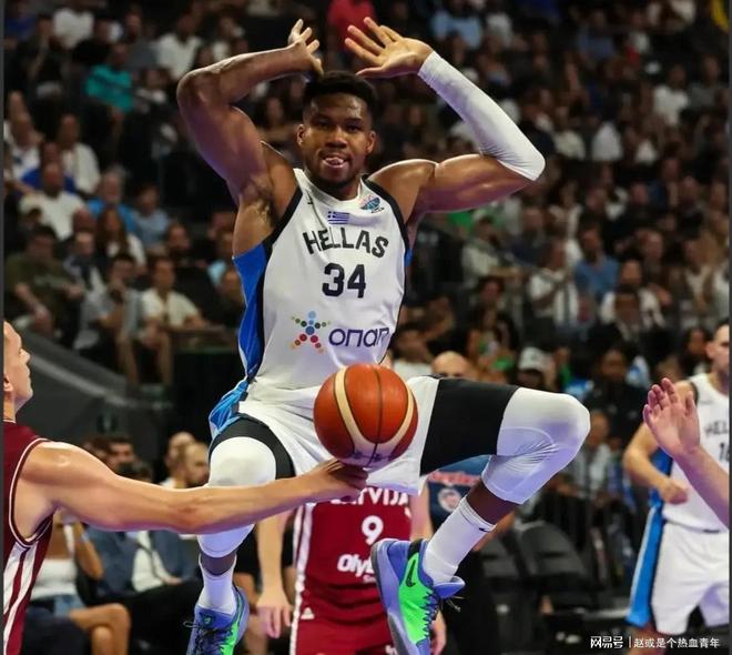 中国男篮绝地反击希腊男篮,约基奇关键制胜 中国男篮绝地反击希腊男篮,约基奇关键制胜