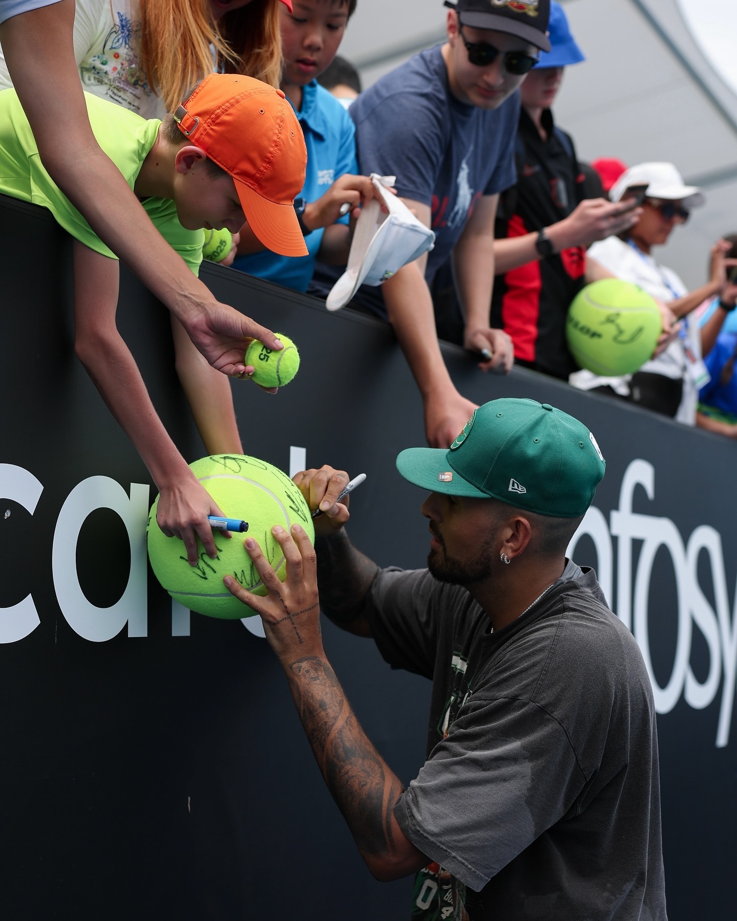 德国网球队绝杀英国网球队，克耶高斯完成帽子戏法的简单介绍