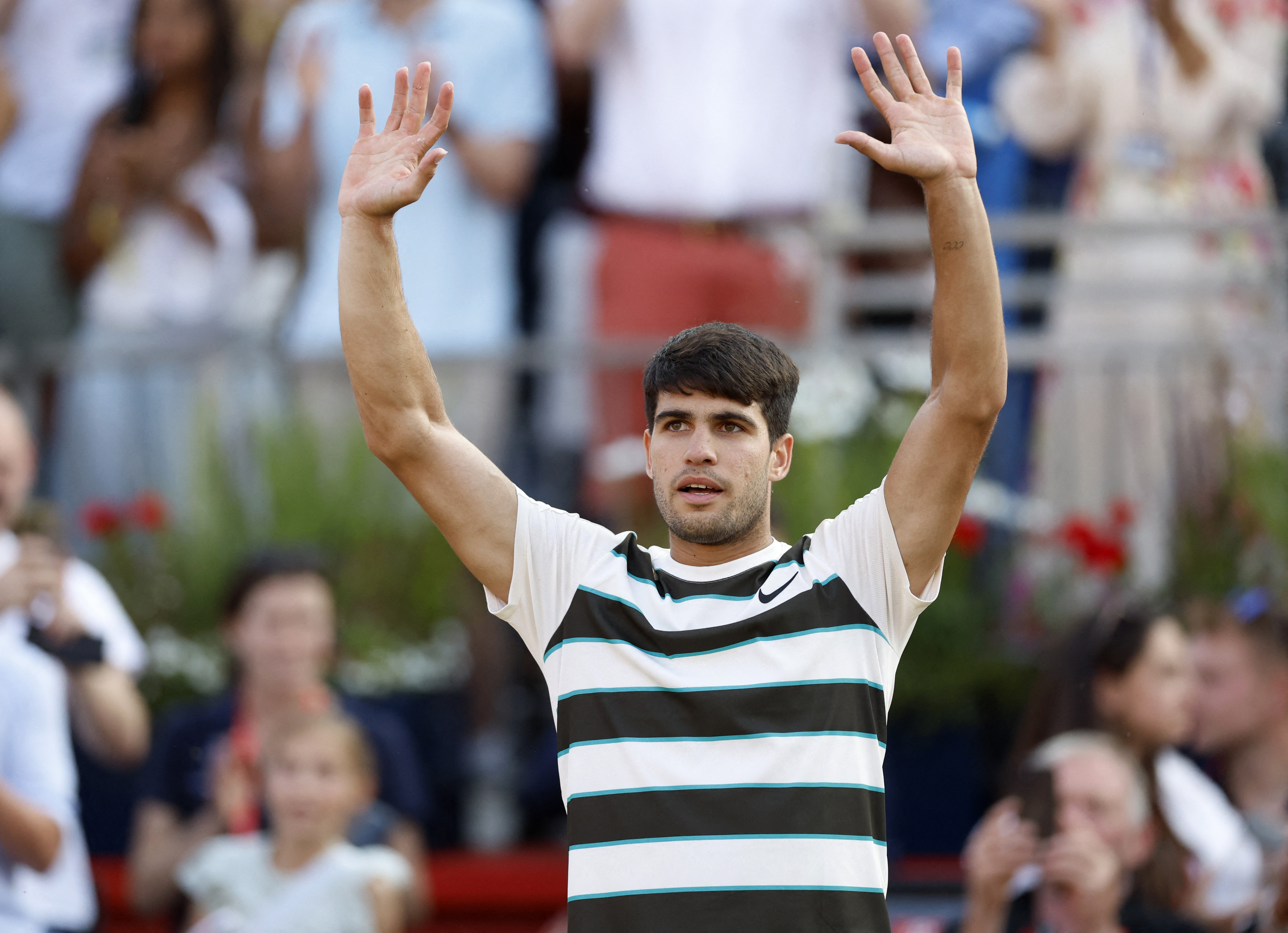 关于英国网球队横扫欧洲网球队，阿尔卡拉斯打破历史纪录的信息