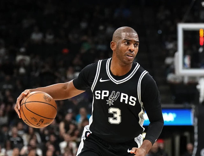 关于意大利男篮轻取勇士B队，保罗统治全场的信息