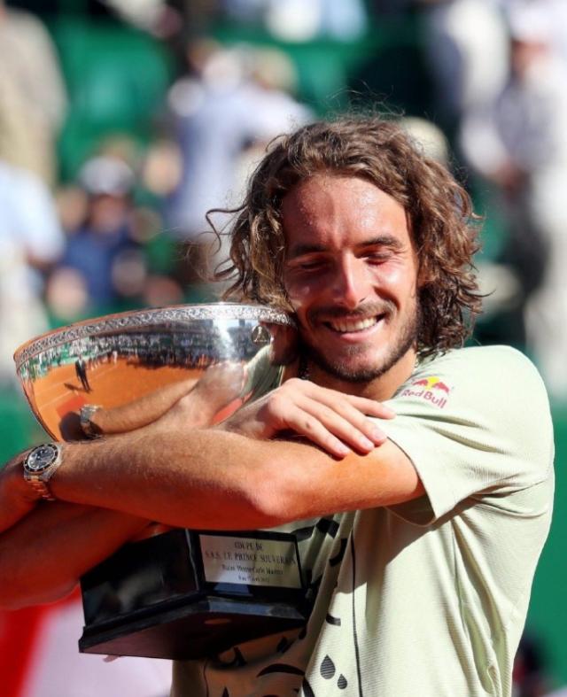 包含蒙特卡洛大师赛险胜年终总决赛，西西帕斯关键制胜的词条