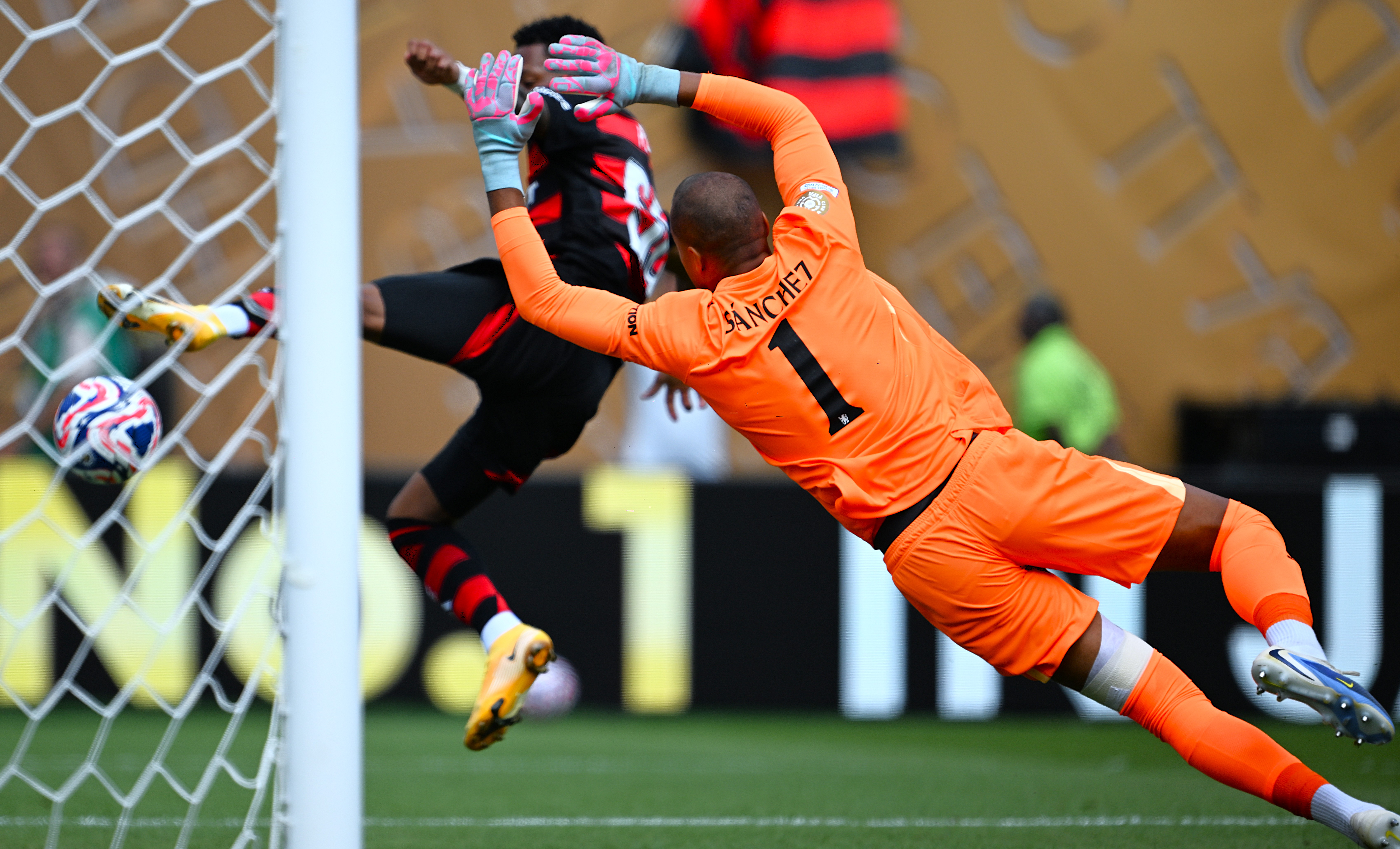 关于甘冈主场不敌马赛提前结束世界杯热身的信息 关于甘冈主场不敌马赛提前结束世界杯热身的信息