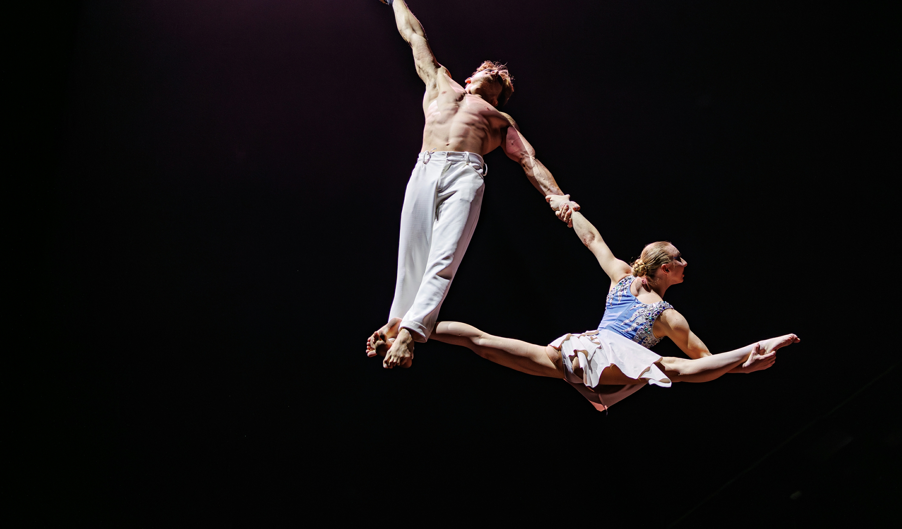 角逐激情:华丽的技术动作令人陶醉的简单介绍 角逐激情:华丽的技术动作令人陶醉的简单介绍