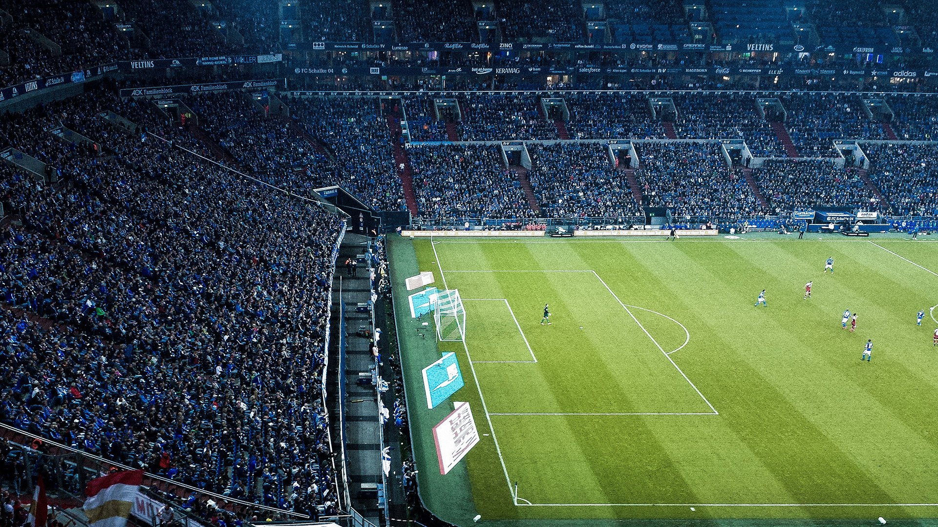 阿圭罗爆发!哥伦比亚压哨绝杀荷兰,南美风暴席卷世界杯