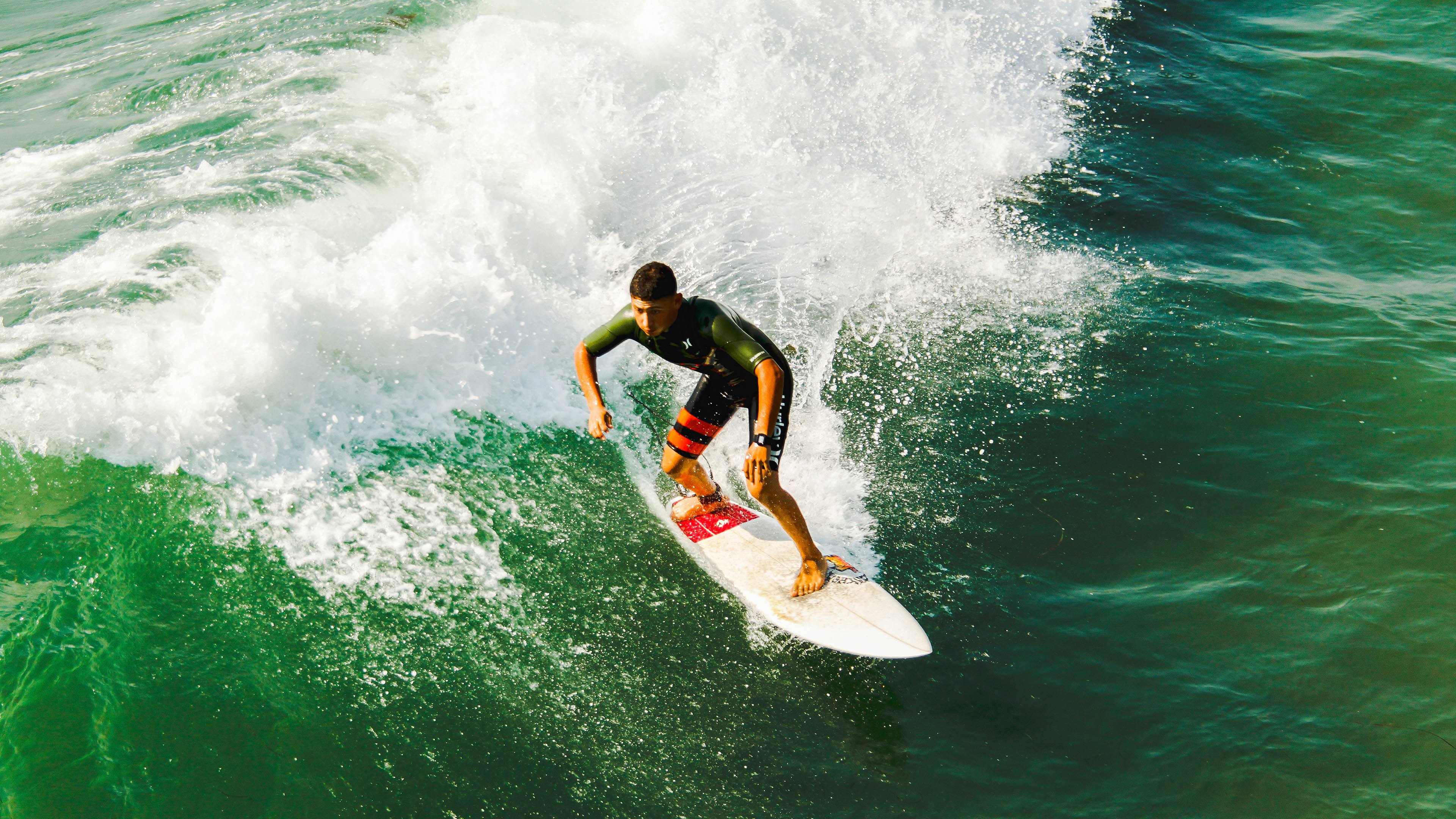 跨越时空的统治力,从广东队碾压太阳到米切尔的欧冠决赛接管